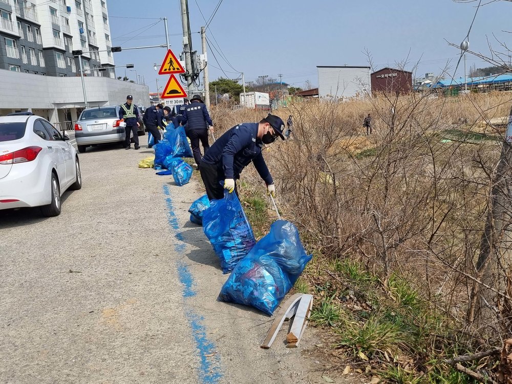 목포교도소 대체복무요원 깨끗한 일로읍 만들기 구슬땀