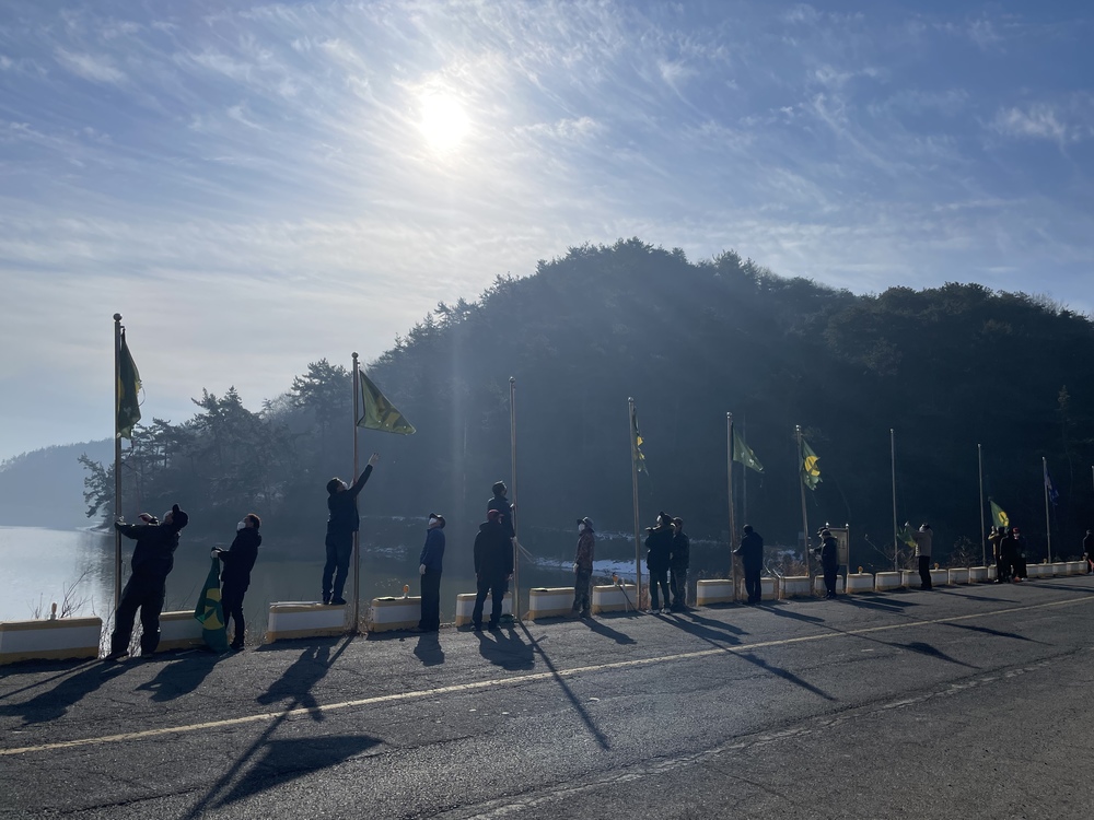 몽탄면 새마을협의회, 파군교 일원 환경정화활동 실시